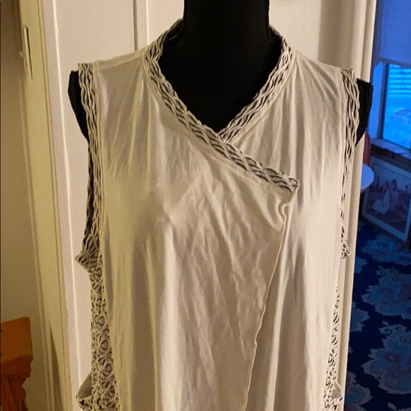 NWT Nyah Vest - Picture 2 of 12